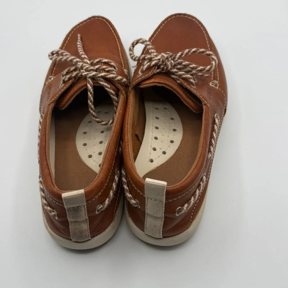 Crocs Boat Shoes Womens Size 8 Brown Good Leather Loafers Nautical Slip On